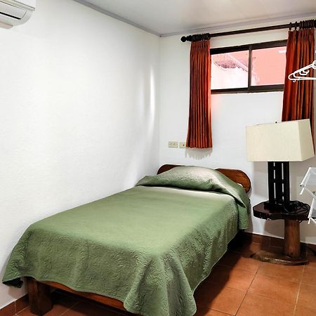 Hotel Los Ranchos Jacó Extérieur photo