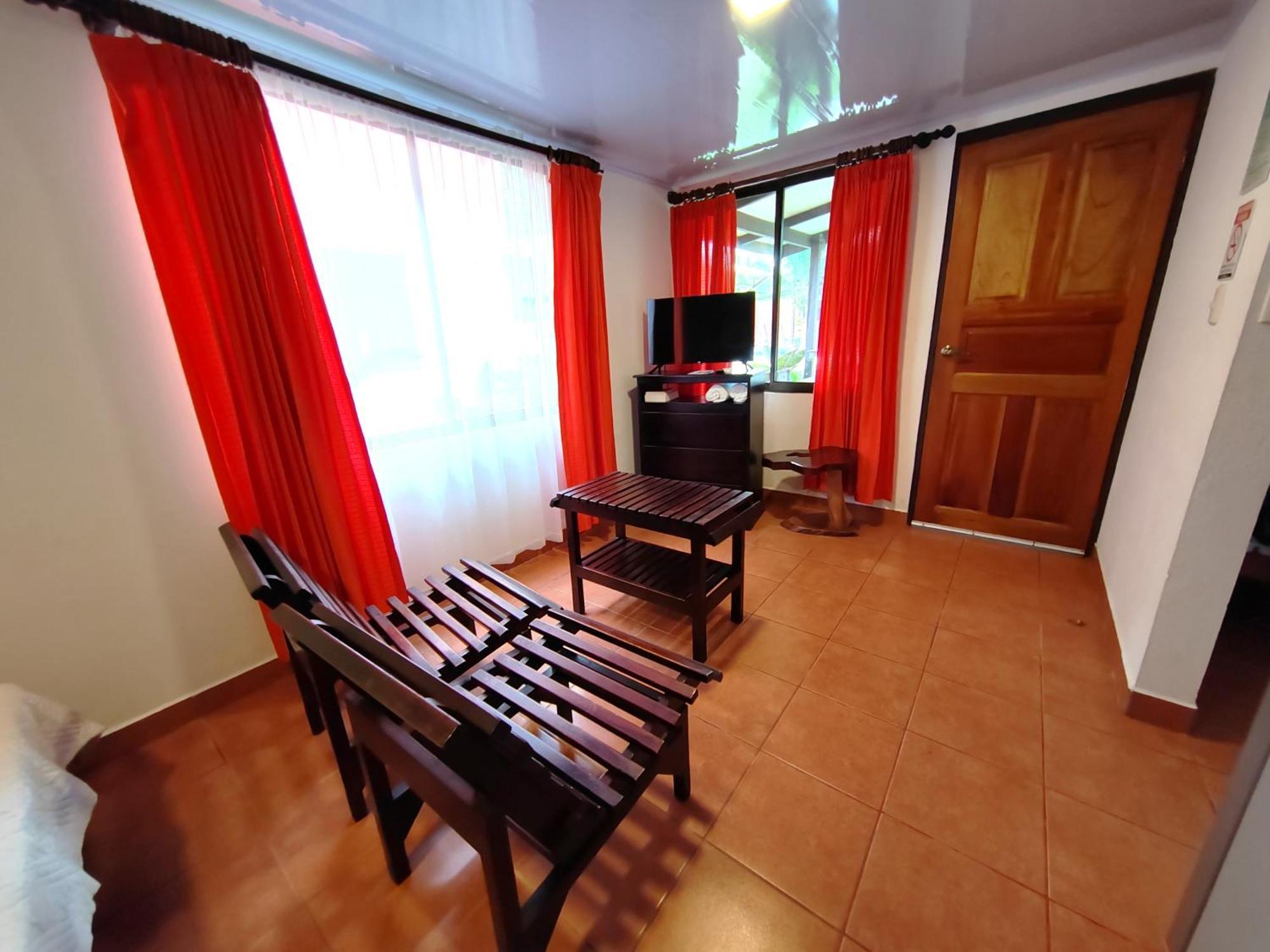 Hotel Los Ranchos Jacó Extérieur photo