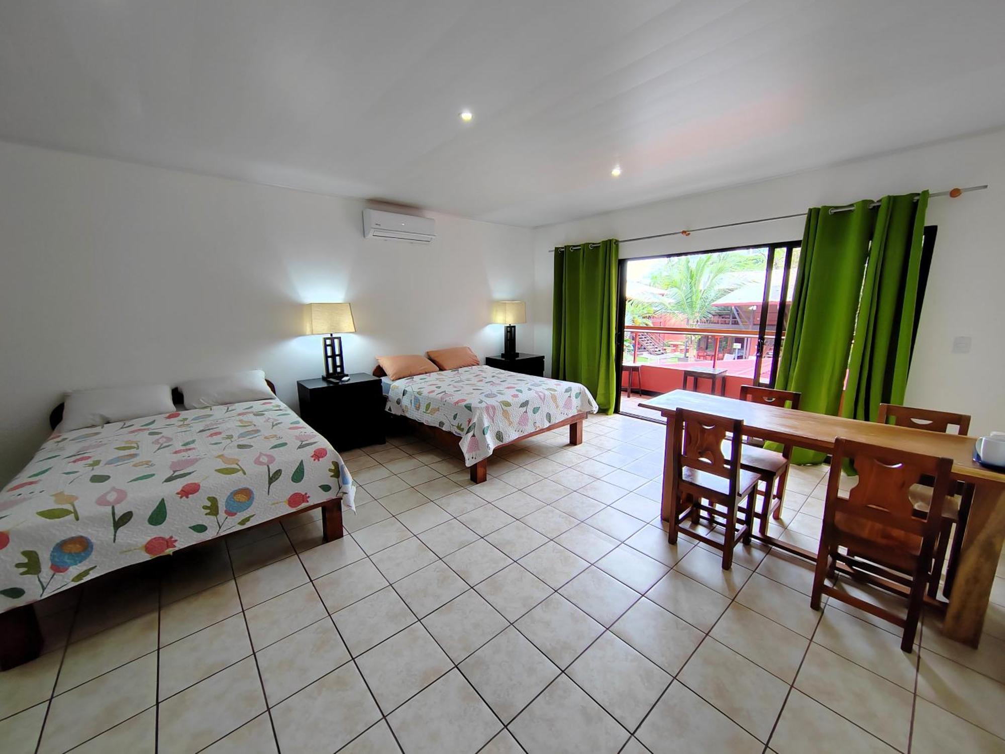 Hotel Los Ranchos Jacó Extérieur photo